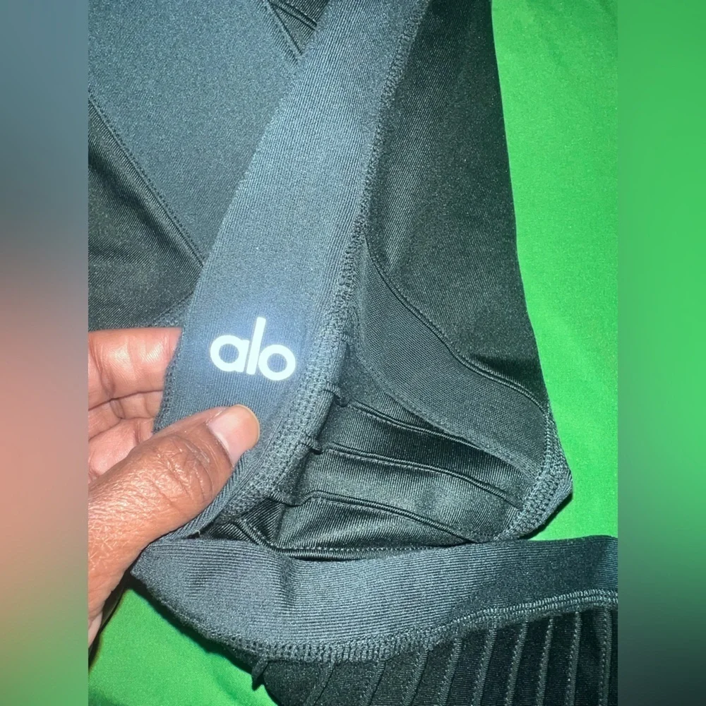 ALO Yoga 7/8 High Waist Moto Leggings sz XS - DARK GREEN
